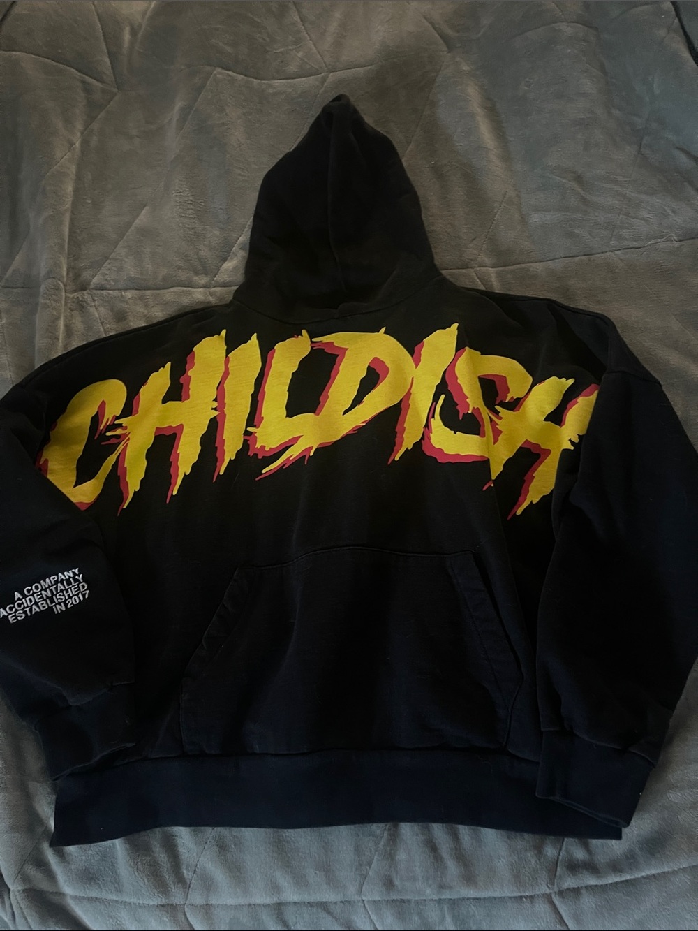 Childish Black Hoodie with Yellow Graphic - Kids' Pullover
